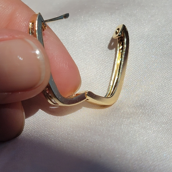 Vintage 14k Gold Diamond Rectangle Huggies - Picture 8 of 10